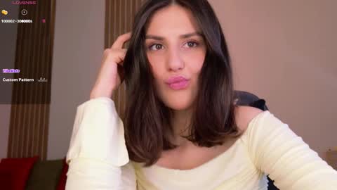 _esmeraldiyaa_ online show from 9, 2, 2026