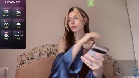 Snapshot of _eva_pleasure_ chatting on 14, 11, 2025 Eva online show from 14, 11, 2025