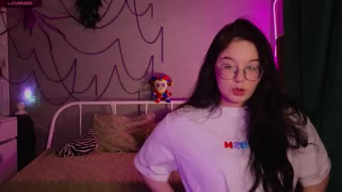 Snapshot of _favorite_ chatting on 30, 10, 2025 KENDALL NATHAN MARRY RYANPVT IS OPEN online show from 30, 10, 2025