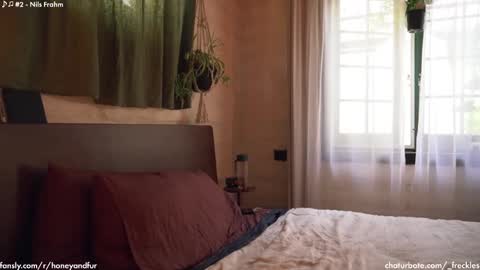 Snapshot of _freckles chatting on 3, 2, 2025 Jacqui Queen goddess motorcycle mozzarella Jaq next livestream see bio online show from 3, 2, 2025