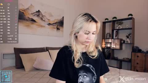 Rina online show from 4, 12, 2025