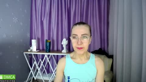 _greybunny_ online show from 2, 2, 2025