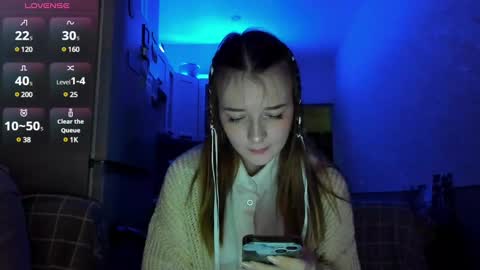 _hey_scarlett_ online show from 19, 12, 2024