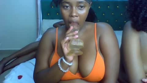 _honey_bloom online show from 18, 2, 2026