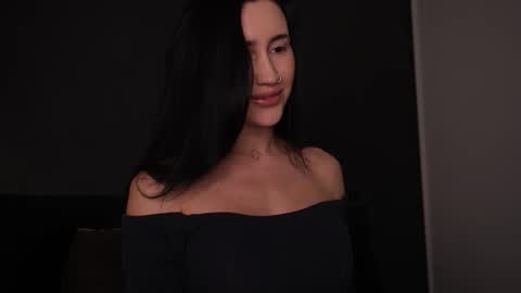 Snapshot of _iammary chatting on 9, 11, 2025 Mary online show from 9, 11, 2025