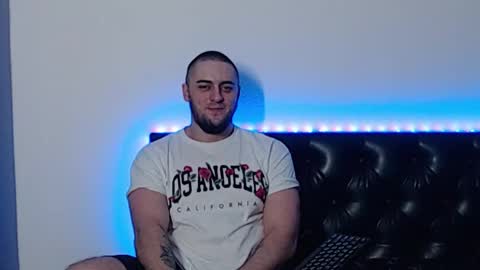 Snapshot of _joni_new_ chatting on 4, 11, 2025 Joni online show from 4, 11, 2025