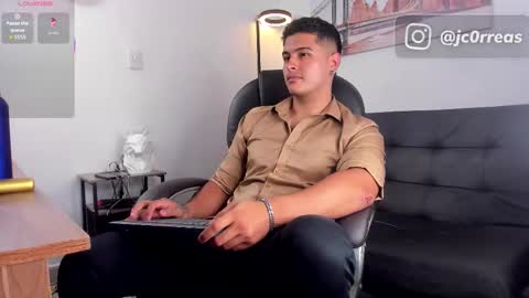 Snapshot of _juanes__ chatting on 29, 11, 2025 _juanes__ online show from 29, 11, 2025