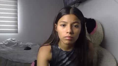 Snapshot of _khloe_sweet chatting on 1, 4, 2026 khloe sweet online show from 1, 4, 2026