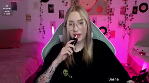 Snapshot of _kitekat_ chatting on 29, 10, 2025 _kitekat_ online show from 29, 10, 2025