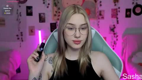 Snapshot of _kitekat_ chatting on 8, 11, 2025 _kitekat_ online show from 8, 11, 2025