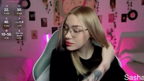 Snapshot of _kitekat_ chatting on 16, 11, 2025 _kitekat_ online show from 16, 11, 2025