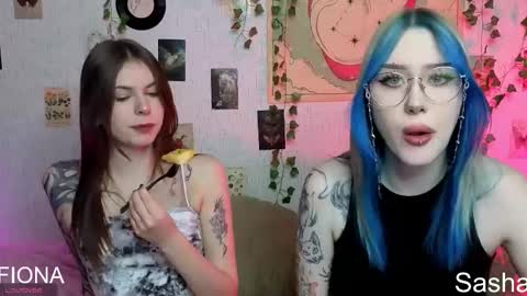 Snapshot of _kitekat_ chatting on 23, 11, 2025 _kitekat_ online show from 23, 11, 2025