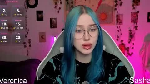 Snapshot of _kitekat_ chatting on 17, 12, 2025 _kitekat_ online show from 17, 12, 2025