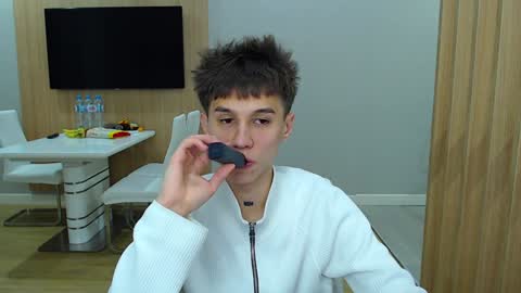 Kurt online show from 12, 12, 2024