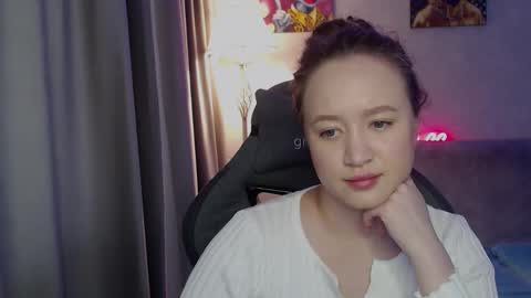 Snapshot of _lalune_ chatting on 25, 10, 2025 _lalune_ online show from 25, 10, 2025