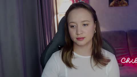 Snapshot of _lalune_ chatting on 5, 11, 2025 _lalune_ online show from 5, 11, 2025