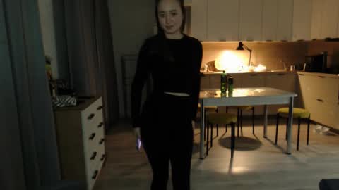 _lalune_ online show from 5, 2, 2026