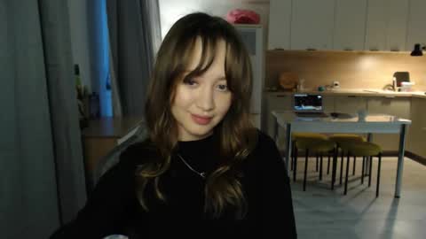 _lalune_ online show from 4, 3, 2026