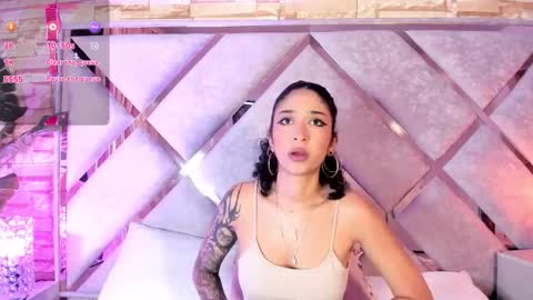 Snapshot of _lanna_jhonson_ chatting on 1, 12, 2025 Lanna online show from 1, 12, 2025