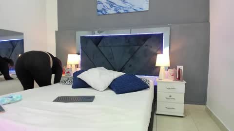 Lauralove online show from 4, 2, 2026