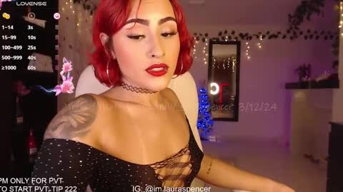 Snapshot of _lauraspencer_ chatting on 4, 12, 2024 Laura online show from 4, 12, 2024