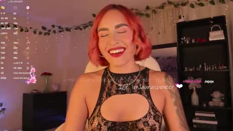 Snapshot of _lauraspencer_ chatting on 16, 9, 2025 Laura online show from 16, 9, 2025