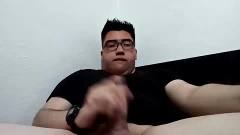 Snapshot of _leclerc_ chatting on 5, 2, 2025 _leclerc_ online show from 5, 2, 2025