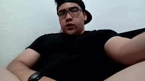 Snapshot of _leclerc_ chatting on 22, 2, 2025 _leclerc_ online show from 22, 2, 2025