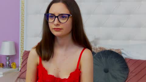 Lena Paul online show from 6, 2, 2025