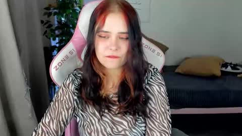 Snapshot of _lexii_pop chatting on 3, 11, 2025 Im Alis 3 online show from 3, 11, 2025