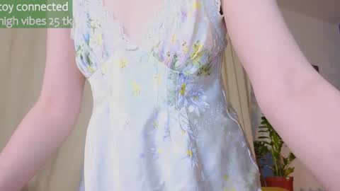 Salome   Lovense always on from 5 tk   My content and your custom requests  online show from 5, 3, 2025