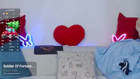   online show from 14, 1, 2025