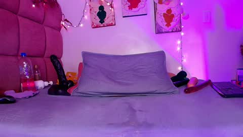 Lorrayne online show from 31, 12, 2024