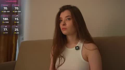 Snapshot of _lovelyen chatting on 2, 11, 2025 Alice online show from 2, 11, 2025