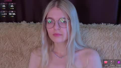 Monica online show from 12, 11, 2025