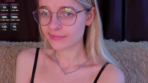 Monica online show from 1, 12, 2025