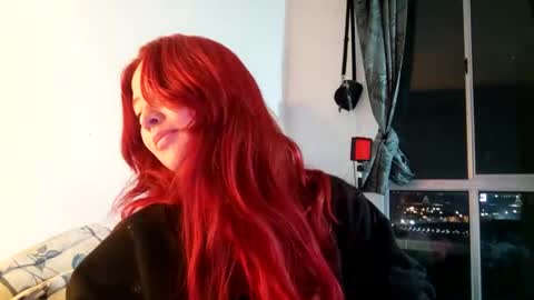 Snapshot of _lunaa__ chatting on 5, 3, 2025 _lunaa__ online show from 5, 3, 2025