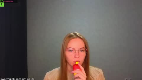 Welcome guys  Pleasure to see you all here  My name is Lysafeta and MichaelaTip menu is active Private is open  online show from 24, 10, 2025