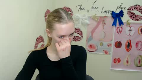 Clara online show from 22, 12, 2024