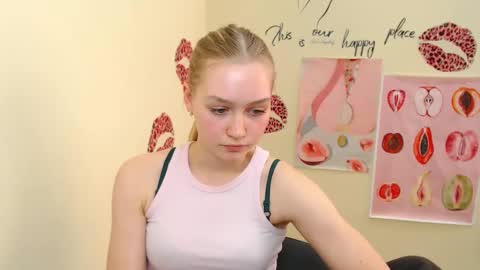 Clara online show from 26, 2, 2025