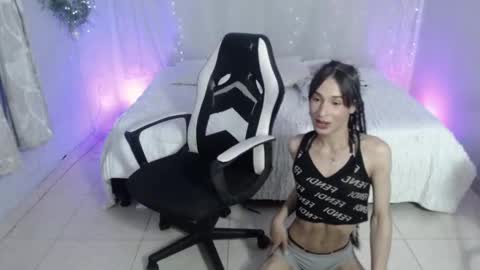 Mariana Fox online show from 11, 11, 2025