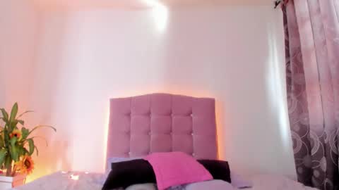 Snapshot of _marie__ chatting on 3, 3, 2025 Maria paula online show from 3, 3, 2025