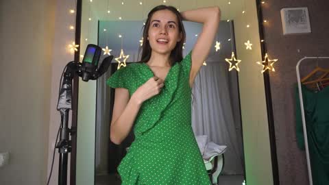  Gwen  online show from 7, 12, 2024