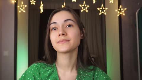  Gwen  online show from 14, 12, 2024