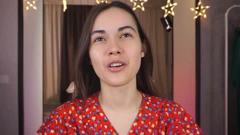  Gwen  online show from 18, 12, 2024