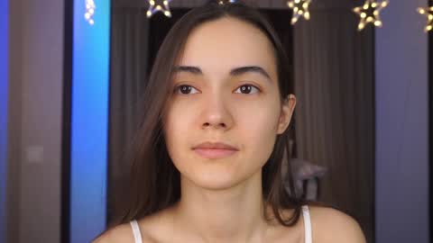  Gwen  online show from 7, 2, 2025