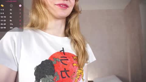  Gwen  online show from 10, 9, 2025