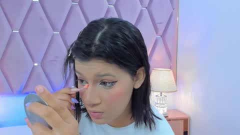 Nahayo  online show from 14, 11, 2025