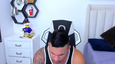 Snapshot of _matthew_santos_ chatting on 18, 1, 2025 _matthew_santos_ online show from 18, 1, 2025