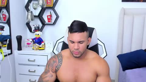 Snapshot of _matthew_santos_ chatting on 6, 2, 2025 _matthew_santos_ online show from 6, 2, 2025